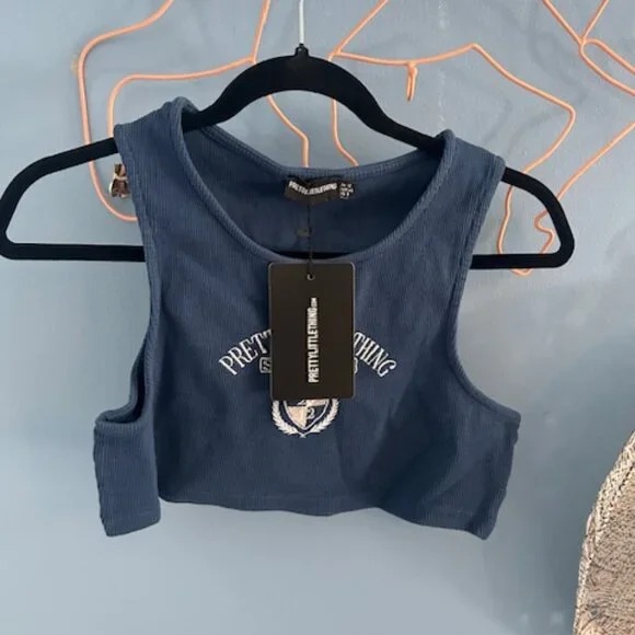 Crop Top - Picture 3 of 4